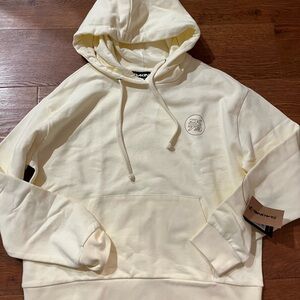 New with tag Dakine Women's Gaia Graphic Crop Pullover Hoodie size S